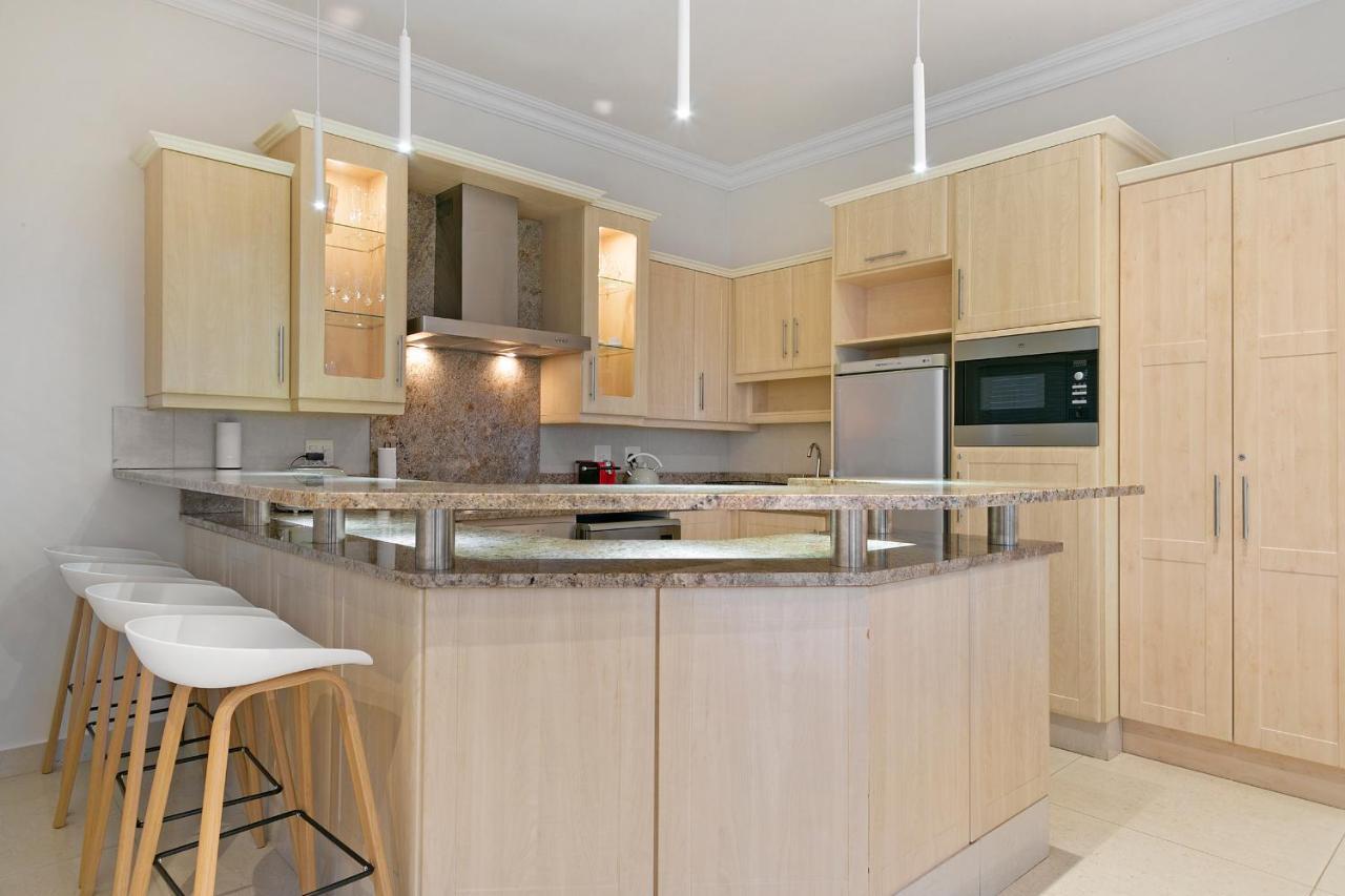 Luxury Serviced Mountain Villa In Constantia Città del Capo Esterno foto